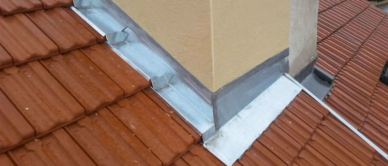 Travaux de couverture - PROMUSSET RENOV : artisan couvreur dans le Loire-et-Cher (41) : Travaux de couverture, faîtage en neuf et en rénovation. intervention en cas de fuite toiture. Travaux de zinguerie ... Artisan couvreur dans le Loire-et-Cher (41) ainsi que les départements limitrophes : l’Indre (36), le Loiret (45) et le Cher (18)